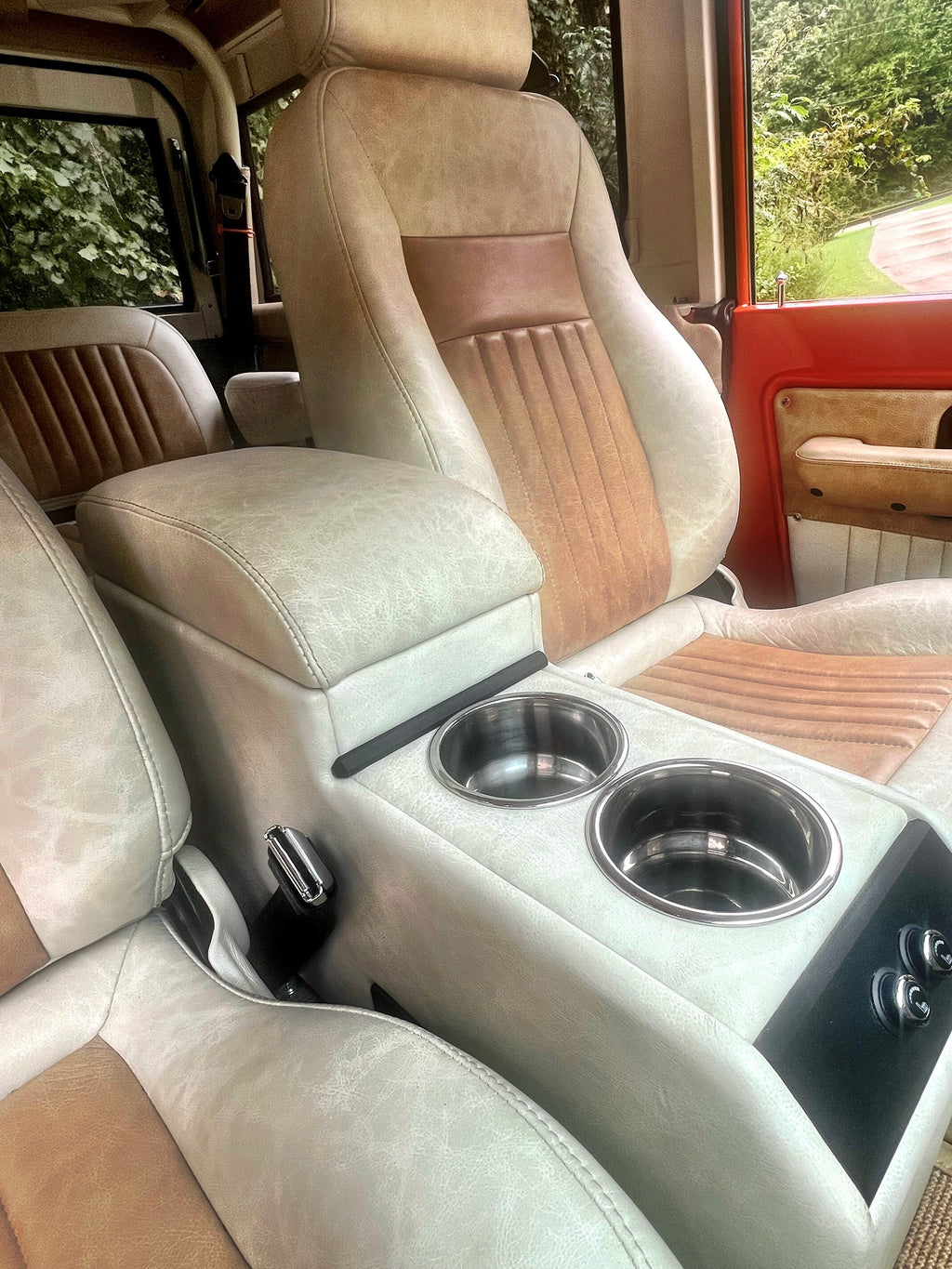 Gen 1 Bronco console